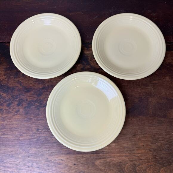 Fiesta FiestaWare Set of 3 Vintage 1987-2002‎ Yellow Dessert Saucer plates - Picture 1 of 8